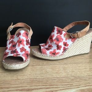Toms wedges